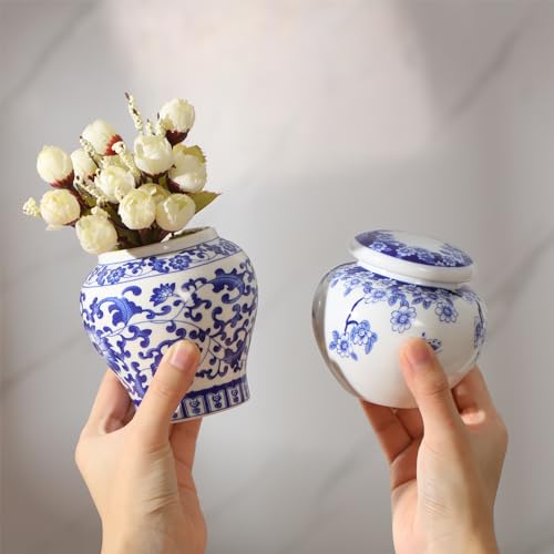 Set of 4 Small Blue and White Porcelain Vases for Tabletop Decor O5357