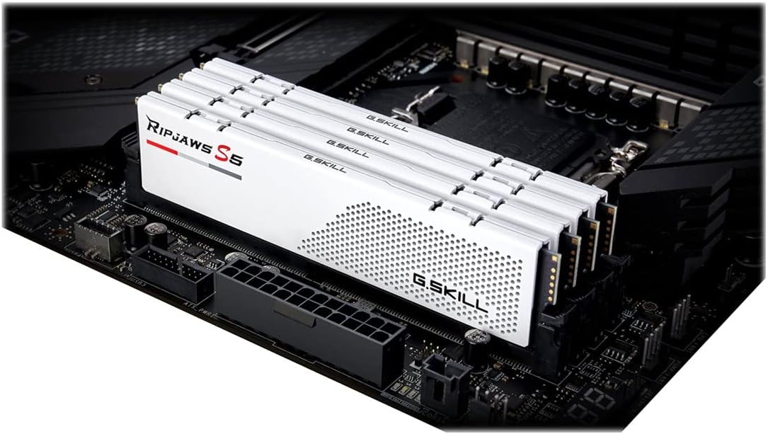 DDR5 5600 32GB (2x16GB) 内存条 J8272