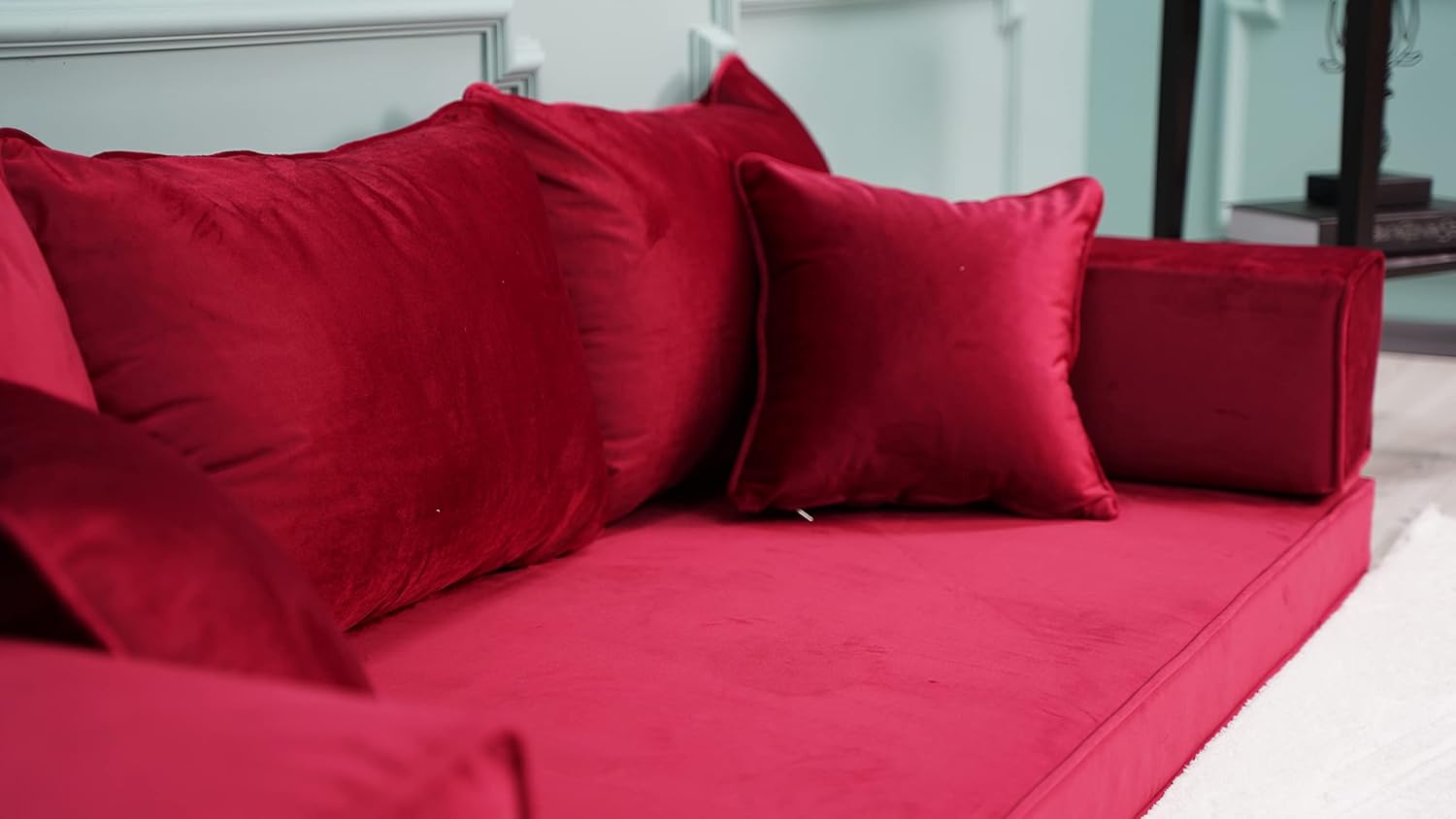 Velvet Floor Sofa in Red K717