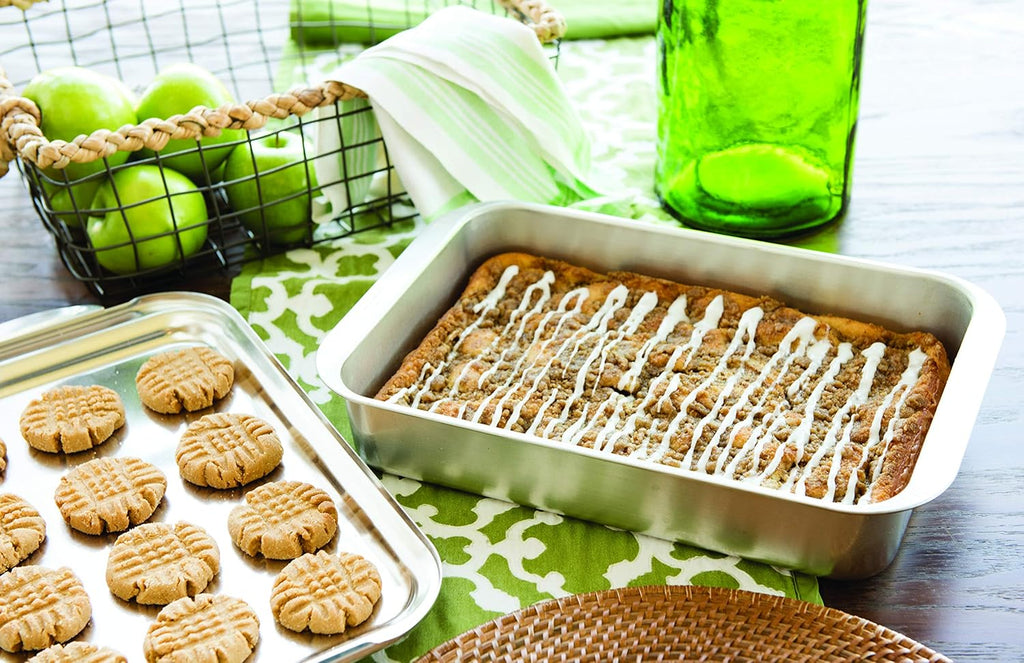 9x13 Covered Cake Pan B5978