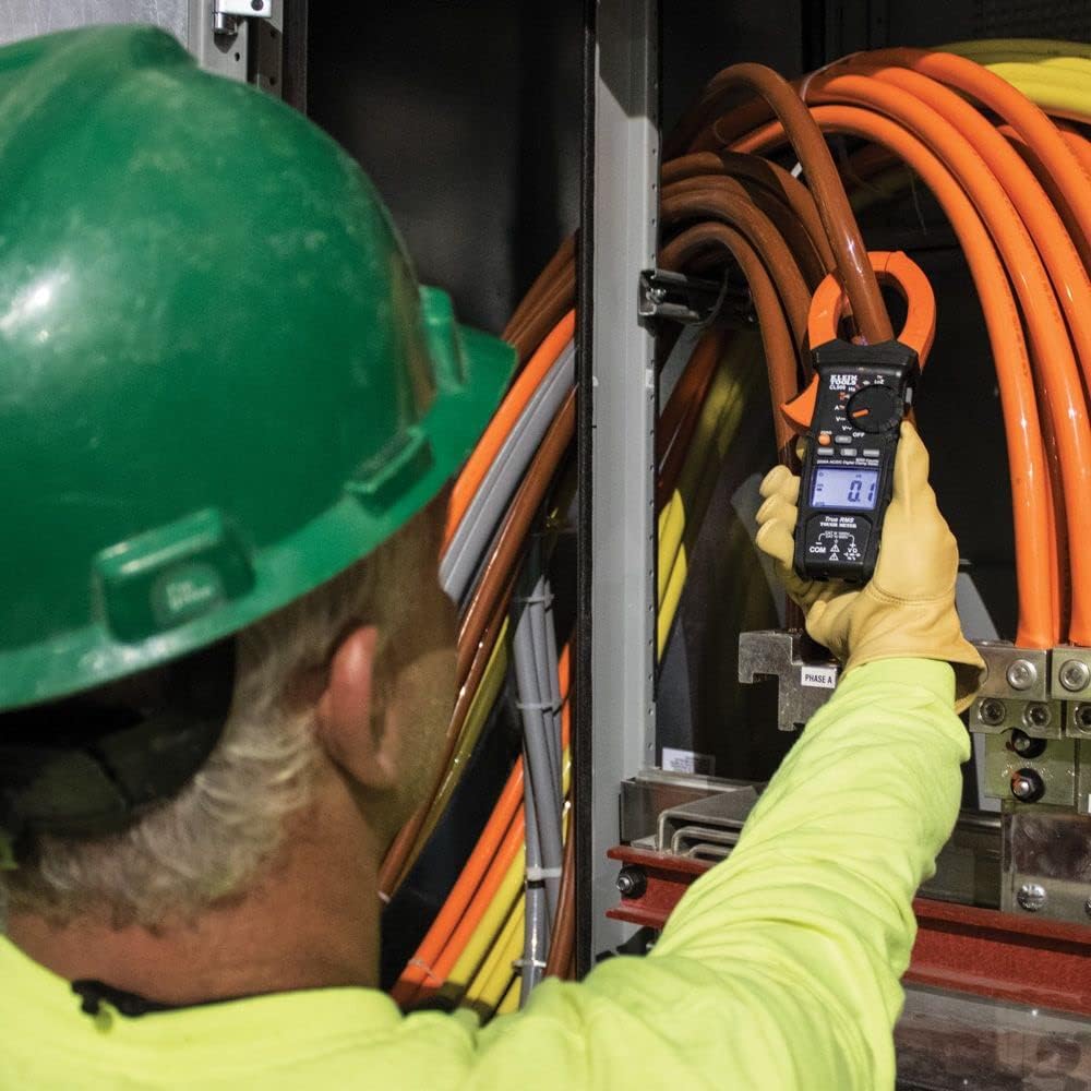 Digital Clamp Meter, Auto Ranging TRMS, AC/DC Voltage and Current, 2000A P6114
