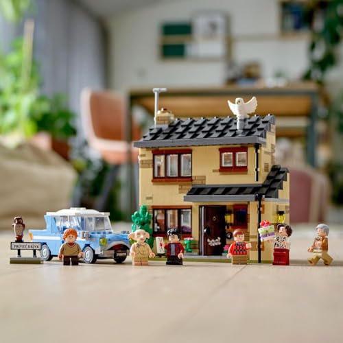 Harry Potter 4 Privet Drive House and Ford Anglia Flying Car Toy B340769