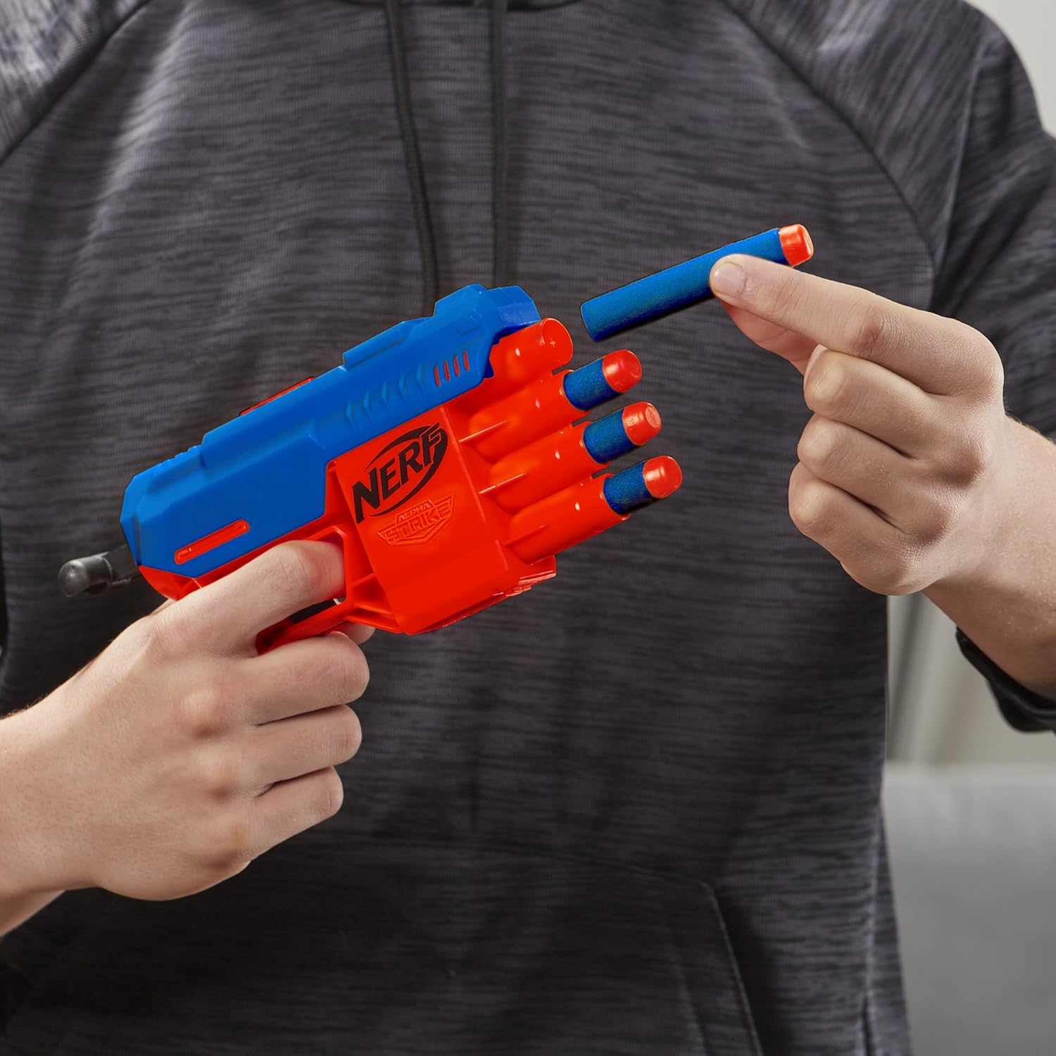 Foam Dart Blaster with 4 Elite Darts Y103