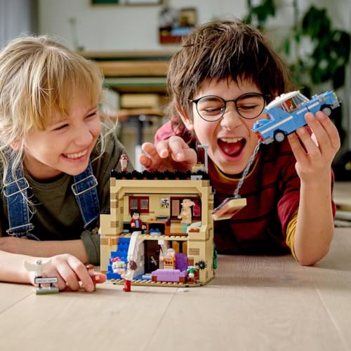 Harry Potter 4 Privet Drive House and Ford Anglia Flying Car Toy B340769